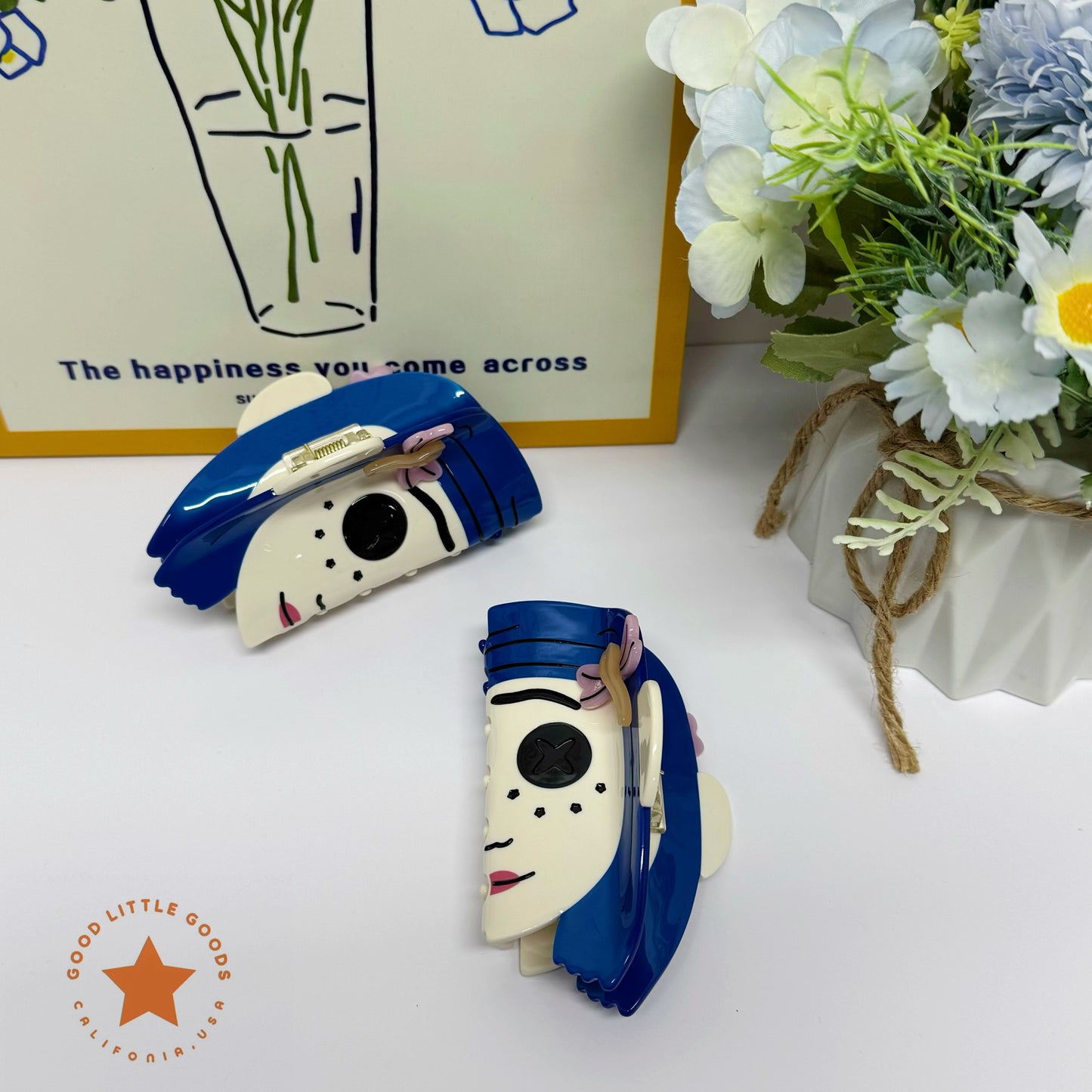 Blue-Haired Girl Double-Sided Claw Hair Claws