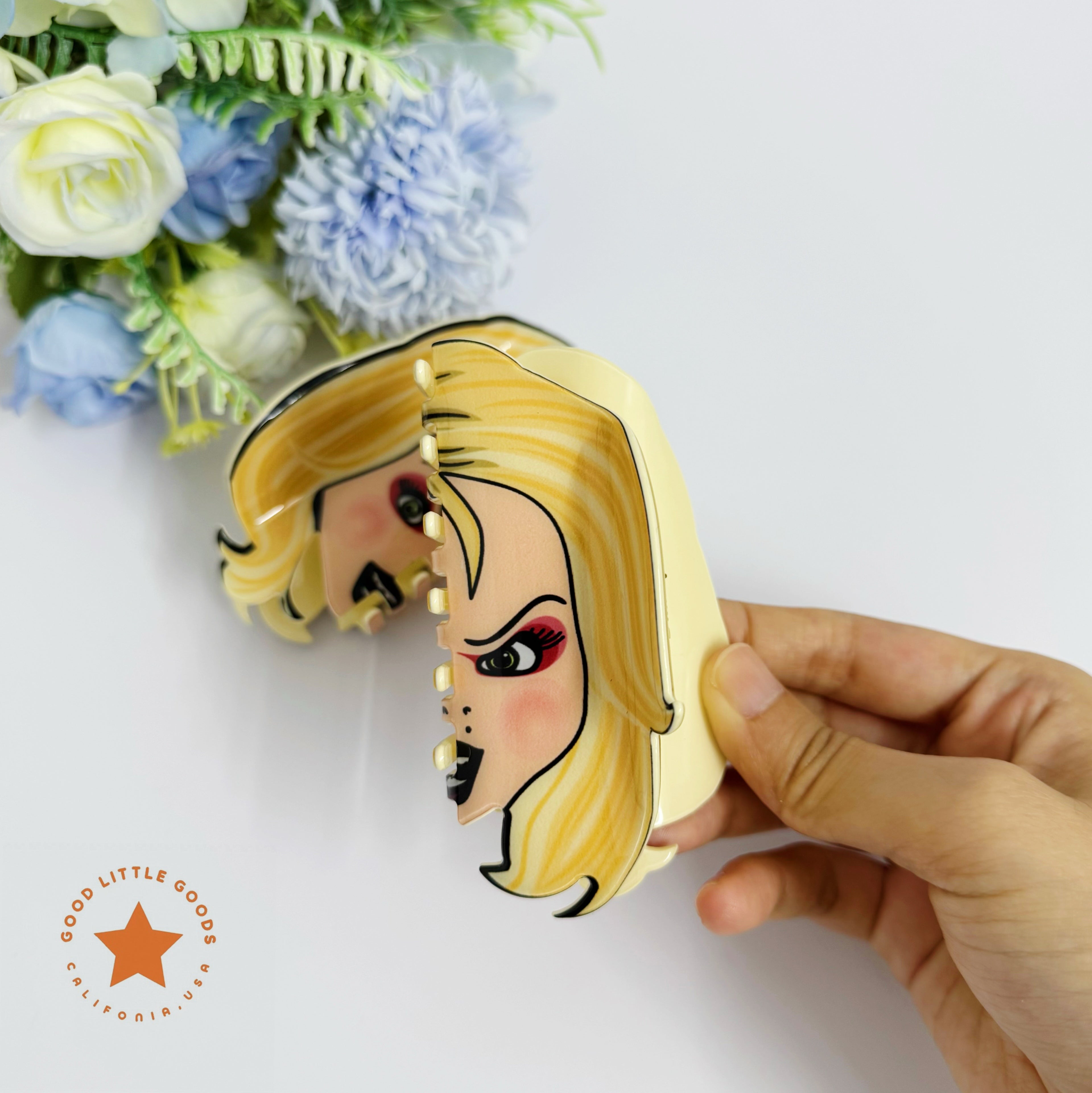 Chucky/Tiffany Fun Horror Character Double-Sided Plastic Claw Hair Clips