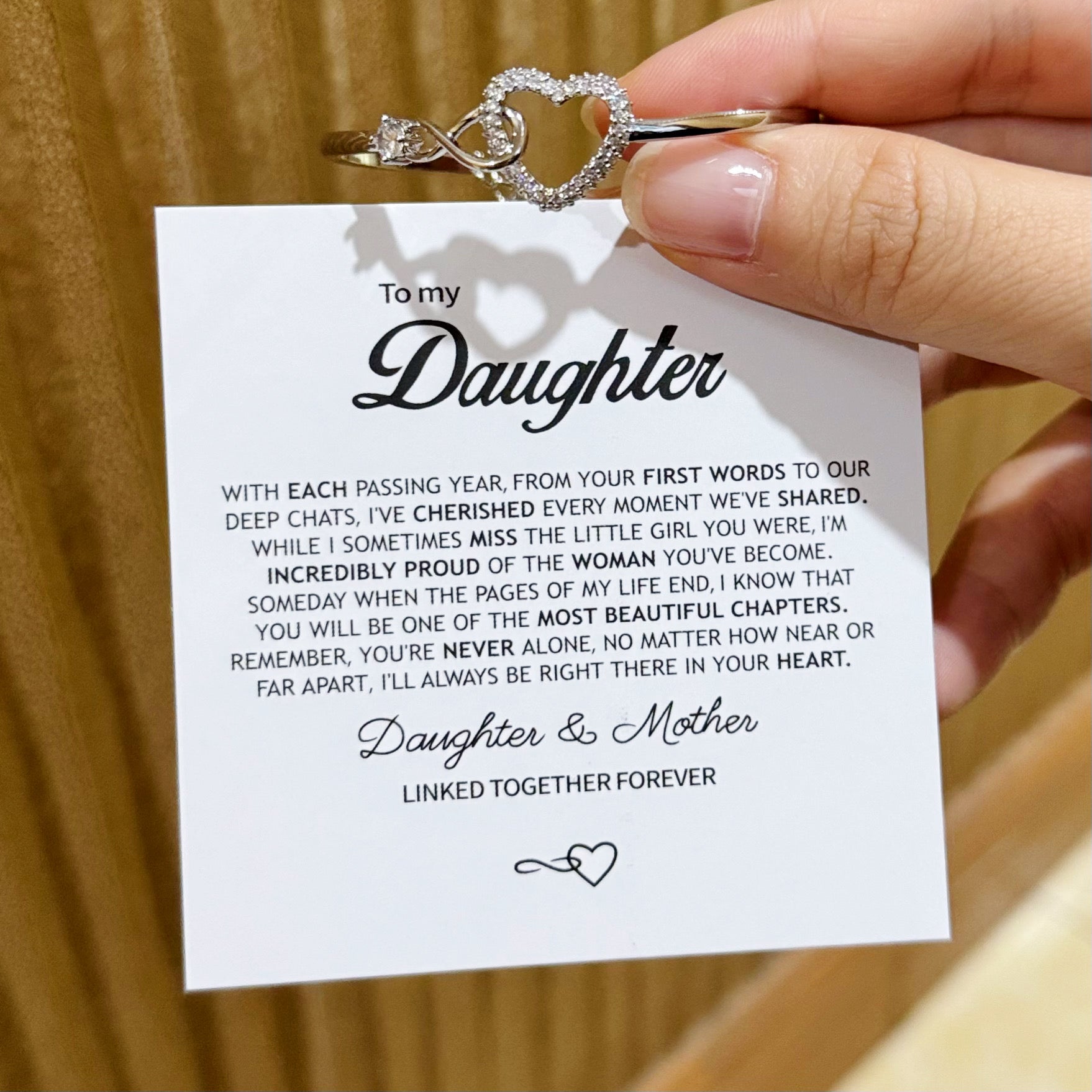 To My Daughter Infinity Heart Bracelet, Sparkling Cubic Zirconia Inlaid Adjustable Bracelet with Heartfelt Message Card, Gift from Mom/Dad for Daughter Birthday Graduation Christmas