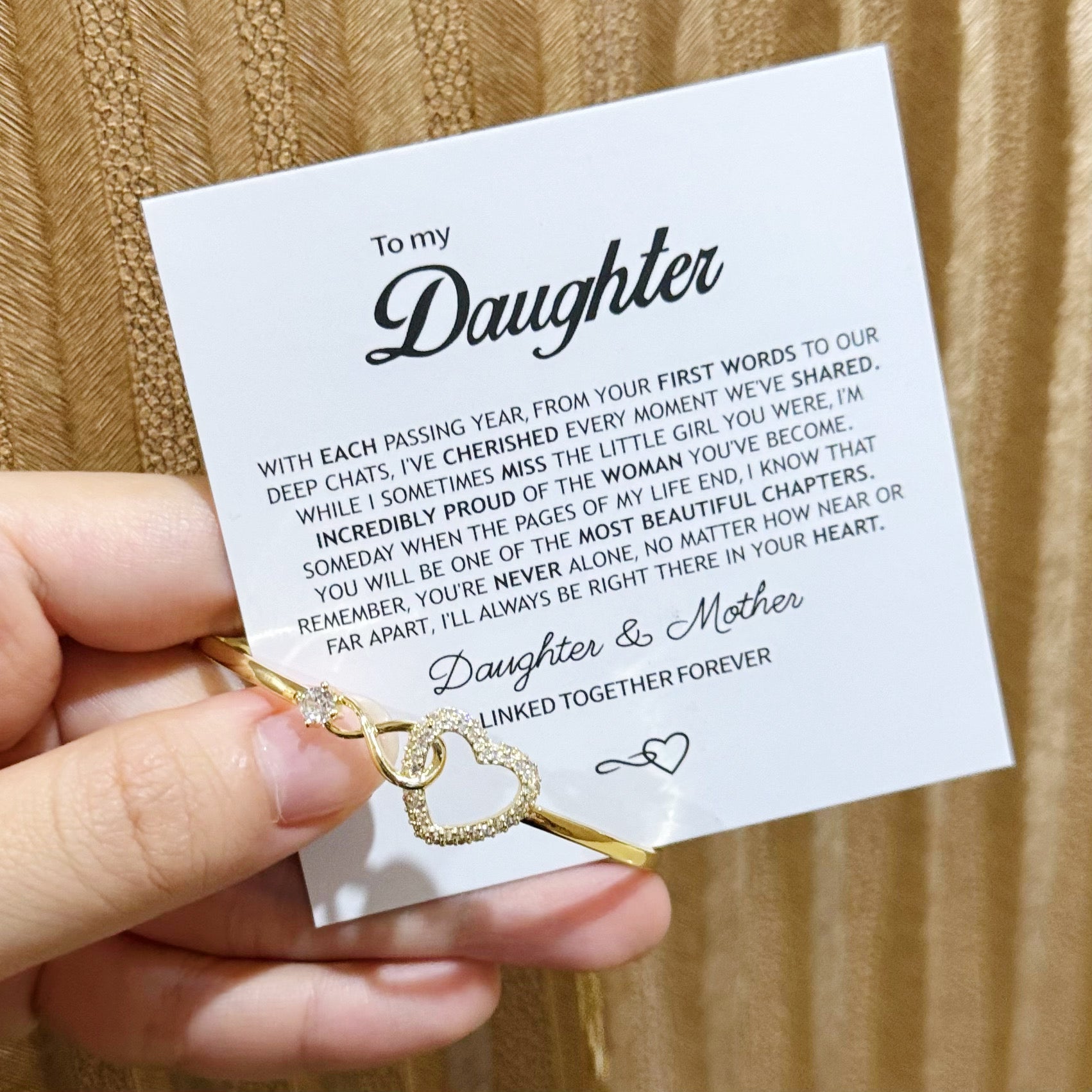 To My Daughter Infinity Heart Bracelet, Sparkling Cubic Zirconia Inlaid Adjustable Bracelet with Heartfelt Message Card, Gift from Mom/Dad for Daughter Birthday Graduation Christmas