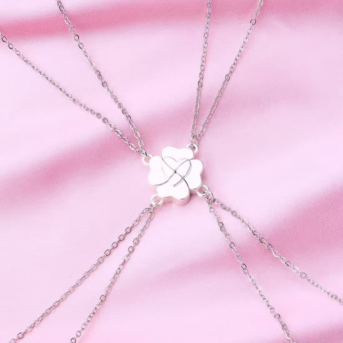 Four-Leaf Clover Heart Magnetic Necklace
