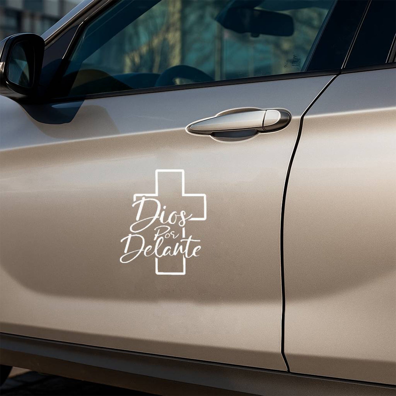 'Dios Por Delante' Cross Sticker