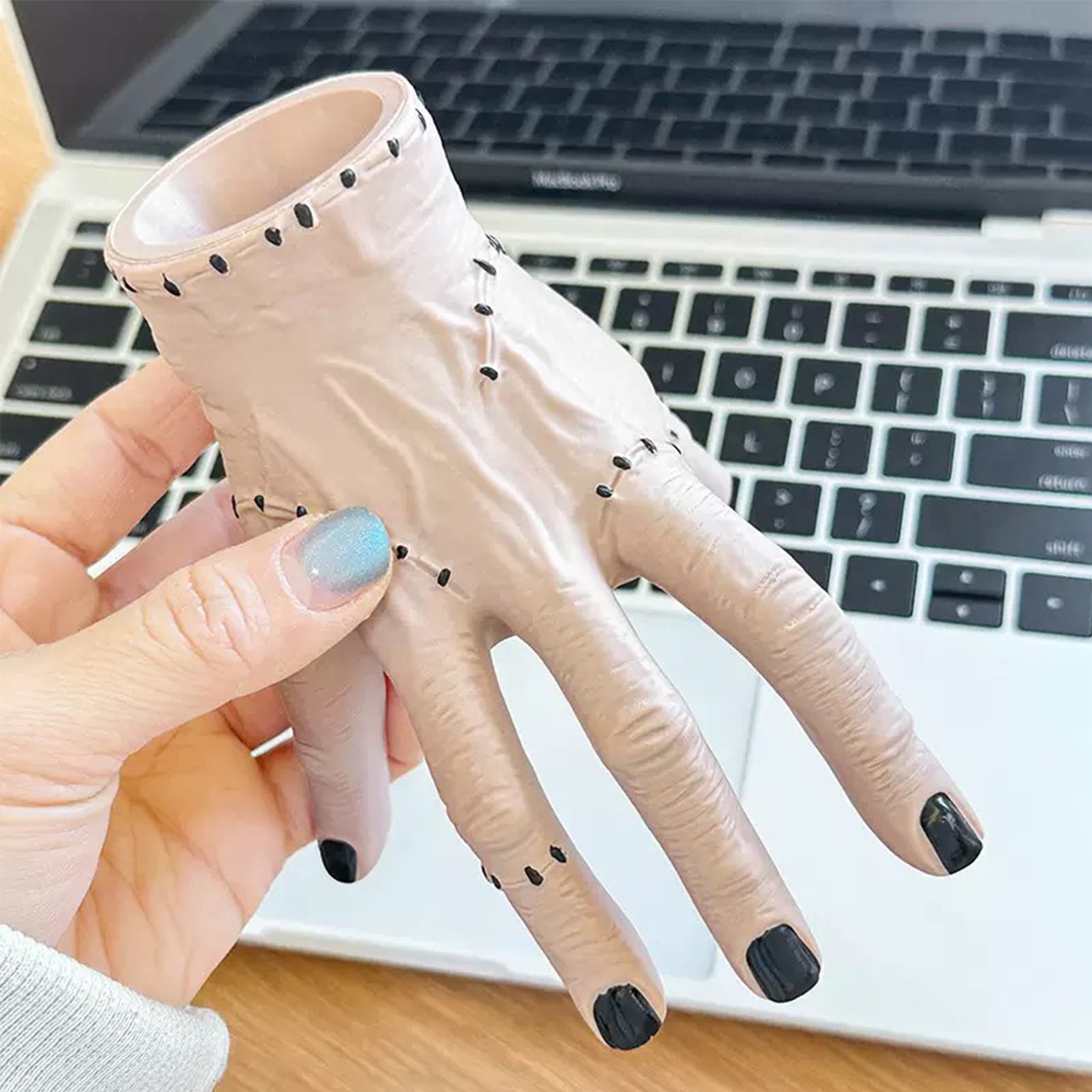 Hand Pen Holder，Funny Pen Holder,Horror Finger Pen Holder,Human Hand Stationery Storage Box,Human Hand Stationery Storage Box,Halloween Desk Accessories